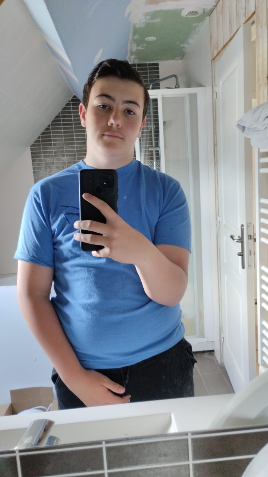 Profil de Abidin, 23 ans, rencontre gay à Authou