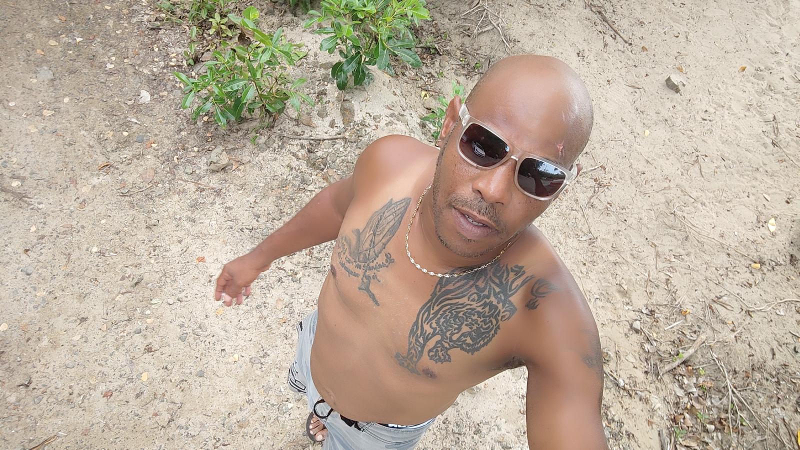 Profil de Cheikh-tidiane, 53 ans, rencontre gay à Wasigny