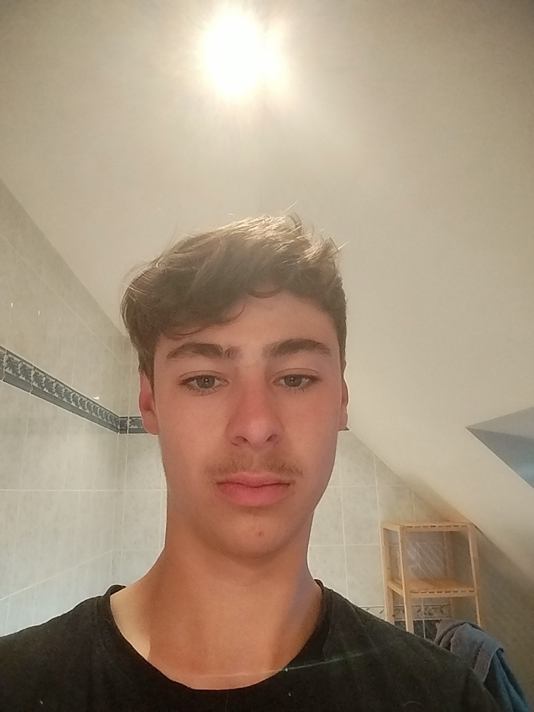 Profil de Amoro, 21 ans, rencontre gay à Taillette