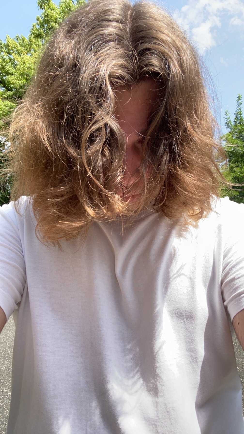 Profil de Dang, 19 ans, rencontre gay à Comus