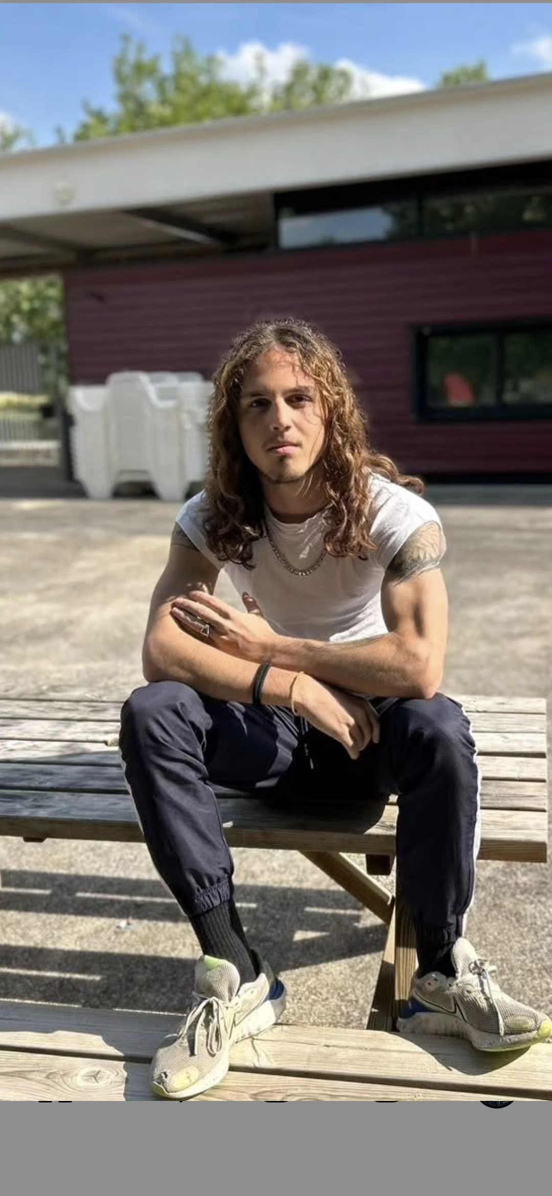 Profil de Darnel, 18 ans, rencontre gay à Fuans