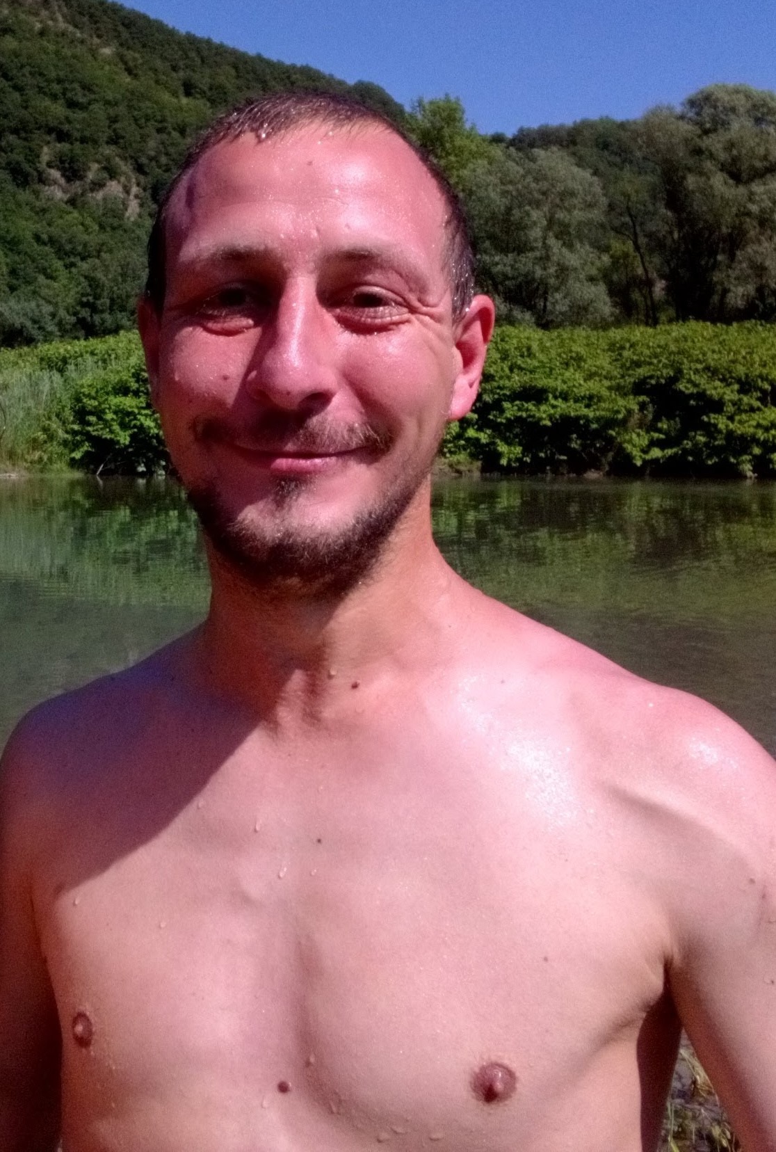 Profil de Baris, 41 ans, rencontre gay à Bouranton