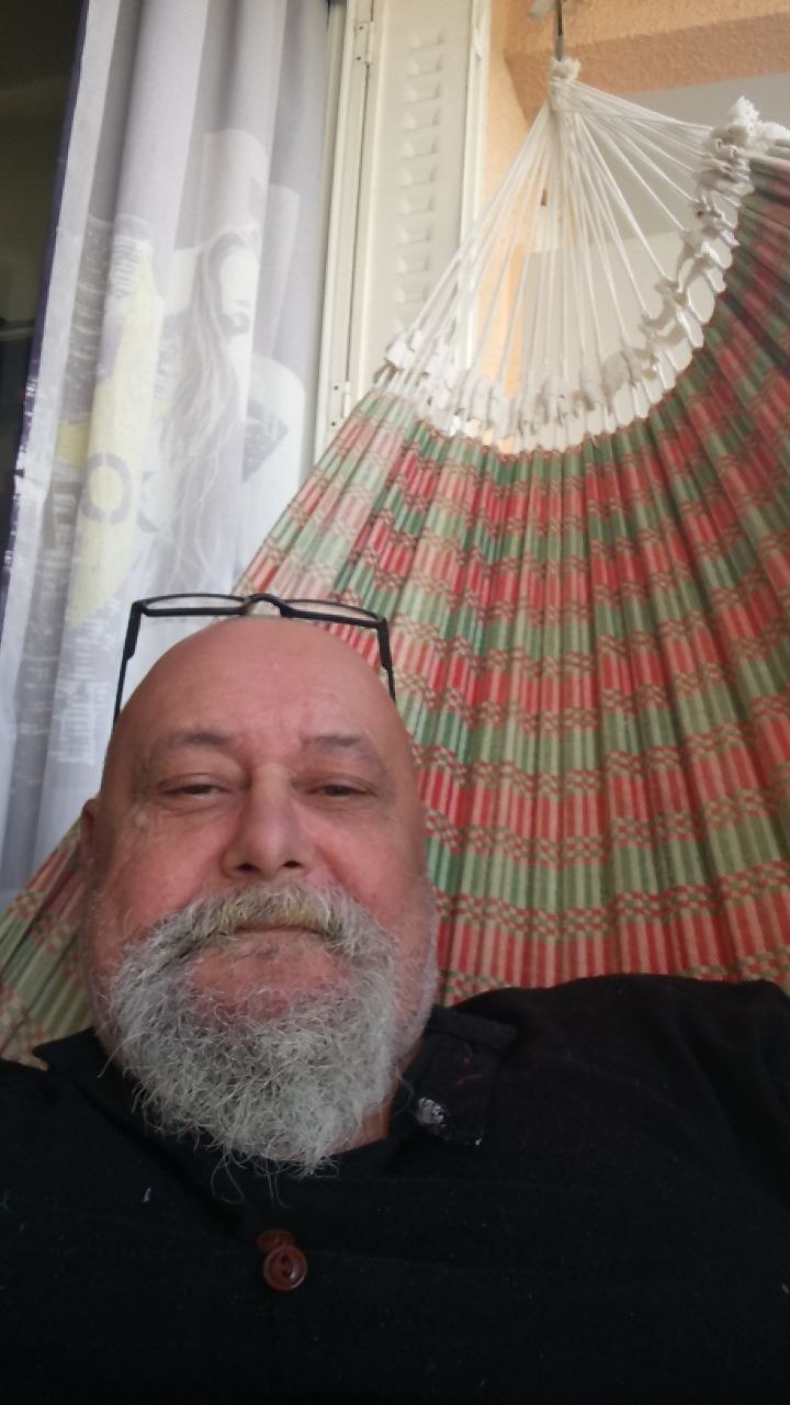 Profil de Léontin, 55 ans, rencontre gay à Poses