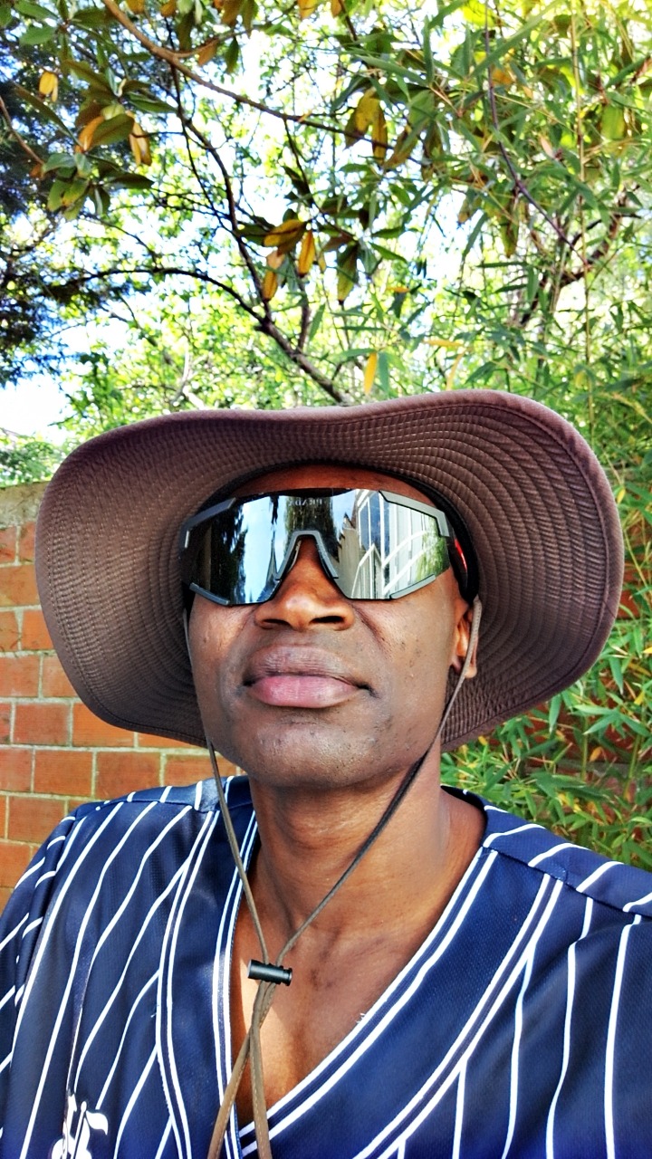 Profil de Riza, 30 ans, rencontre gay à Cantigny