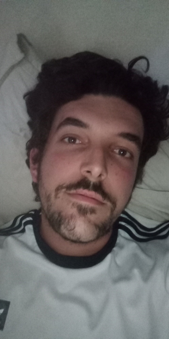 Profil de Kenan, 24 ans, rencontre gay à Morienval