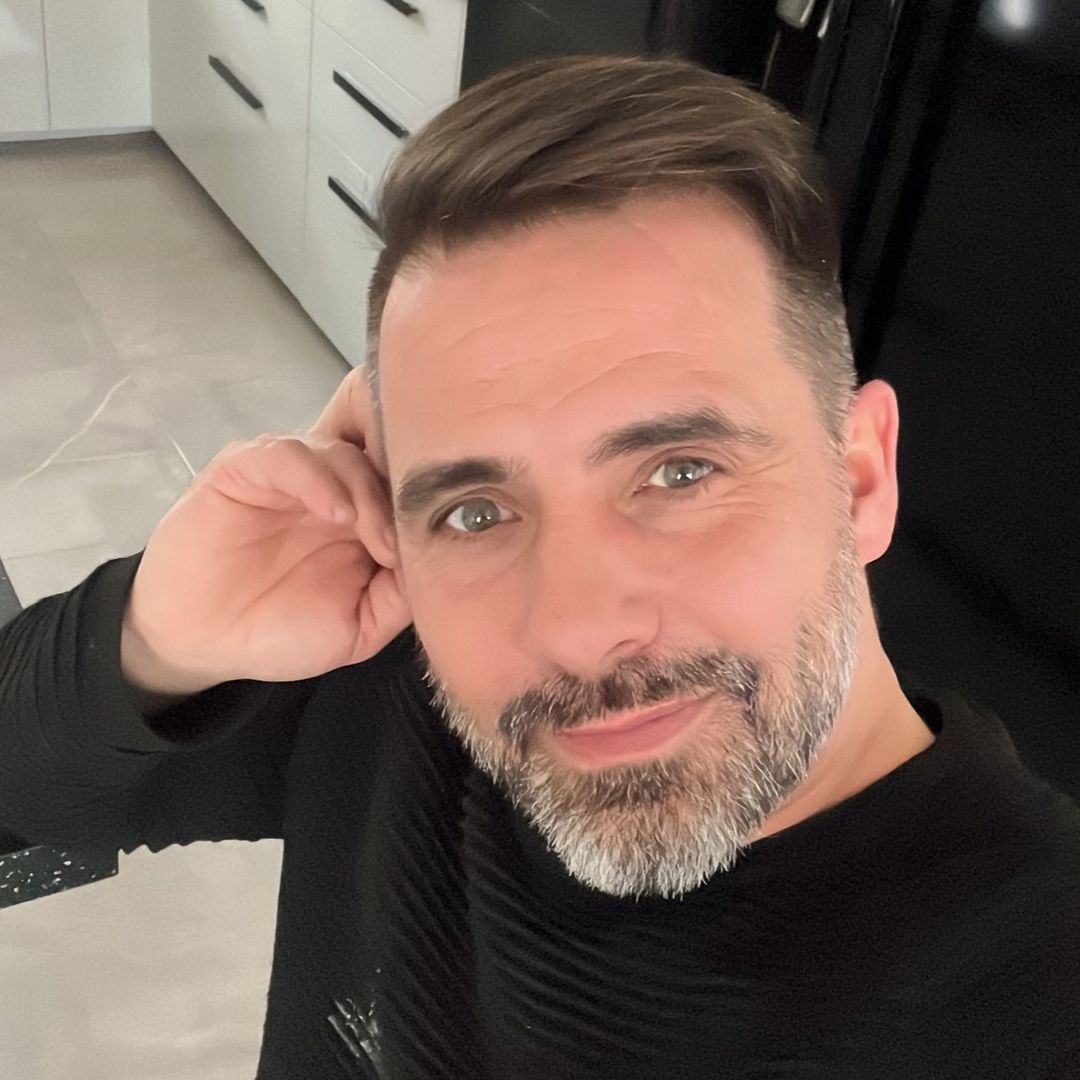 Profil de Lahoucine, 41 ans, rencontre gay à Jas