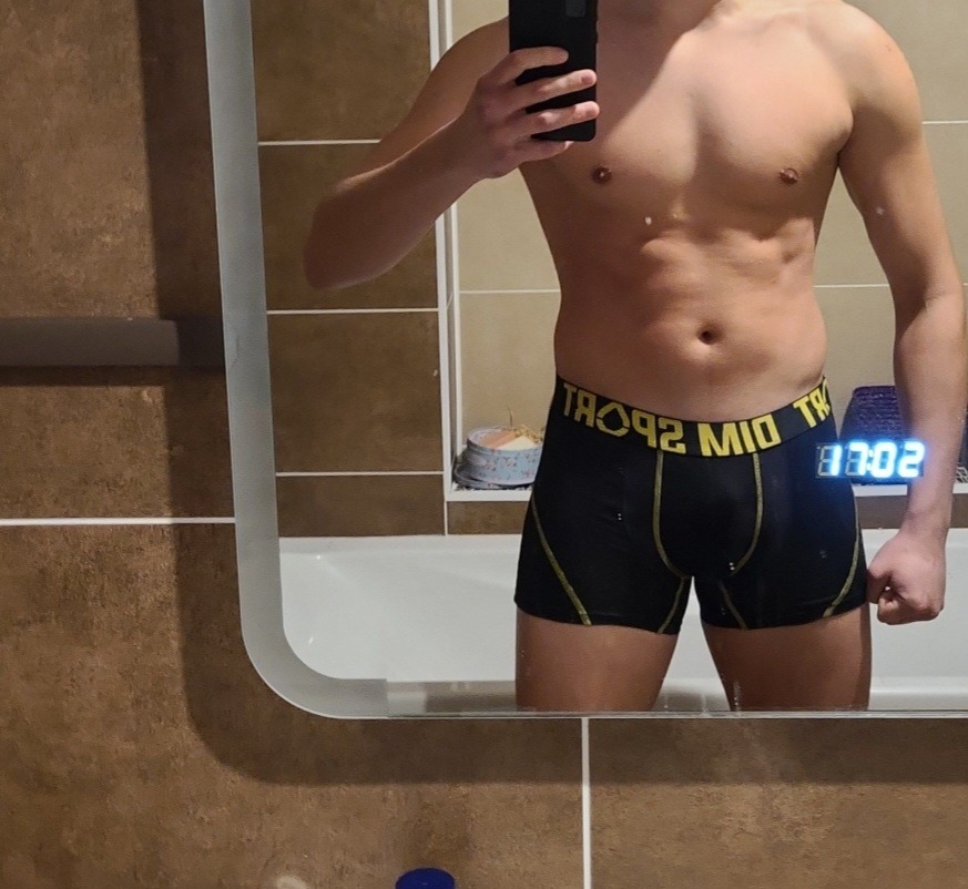 Profil de Nohan, 22 ans, rencontre gay à Jauldes