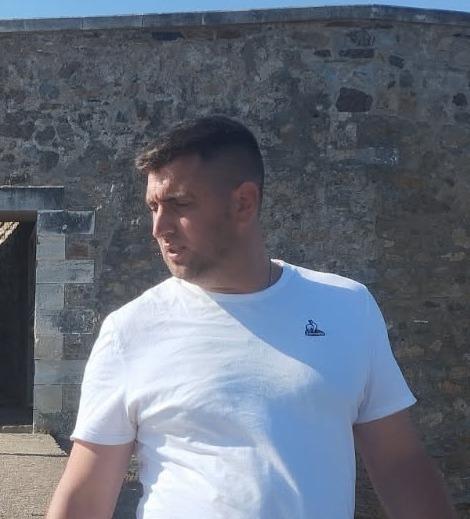 Profil de Elyasse, 34 ans, rencontre gay à Marson