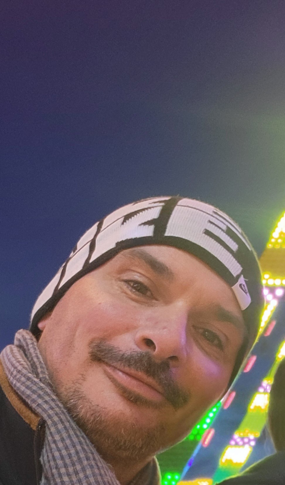 Profil de Lacene, 42 ans, rencontre gay à Delincourt