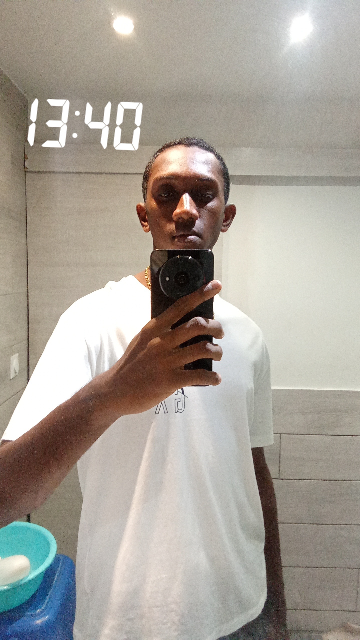 Profil de Mahé, 19 ans, rencontre gay à Dampjoux