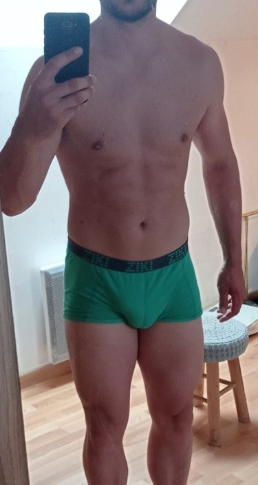 Profil de Jess, 39 ans, rencontre gay à Levier