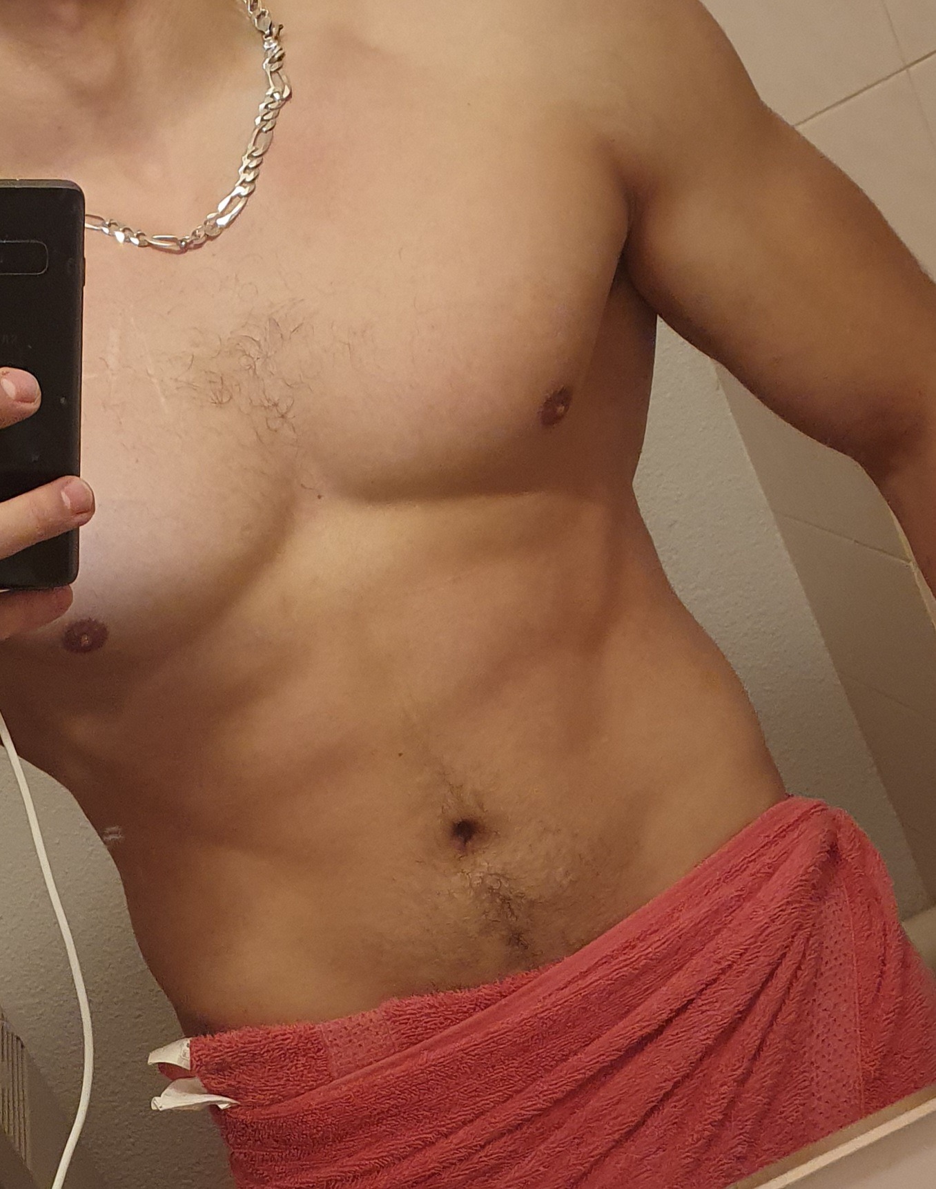 Profil de Nadi, 26 ans, rencontre gay à Aoste