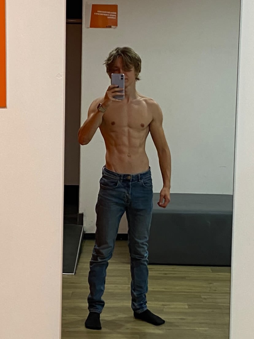 Profil de Illan, 21 ans, rencontre gay à Samatan