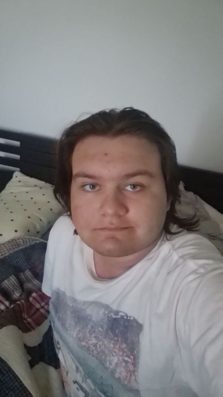 Profil de Juan-miguel, 18 ans, rencontre gay à Lézinnes