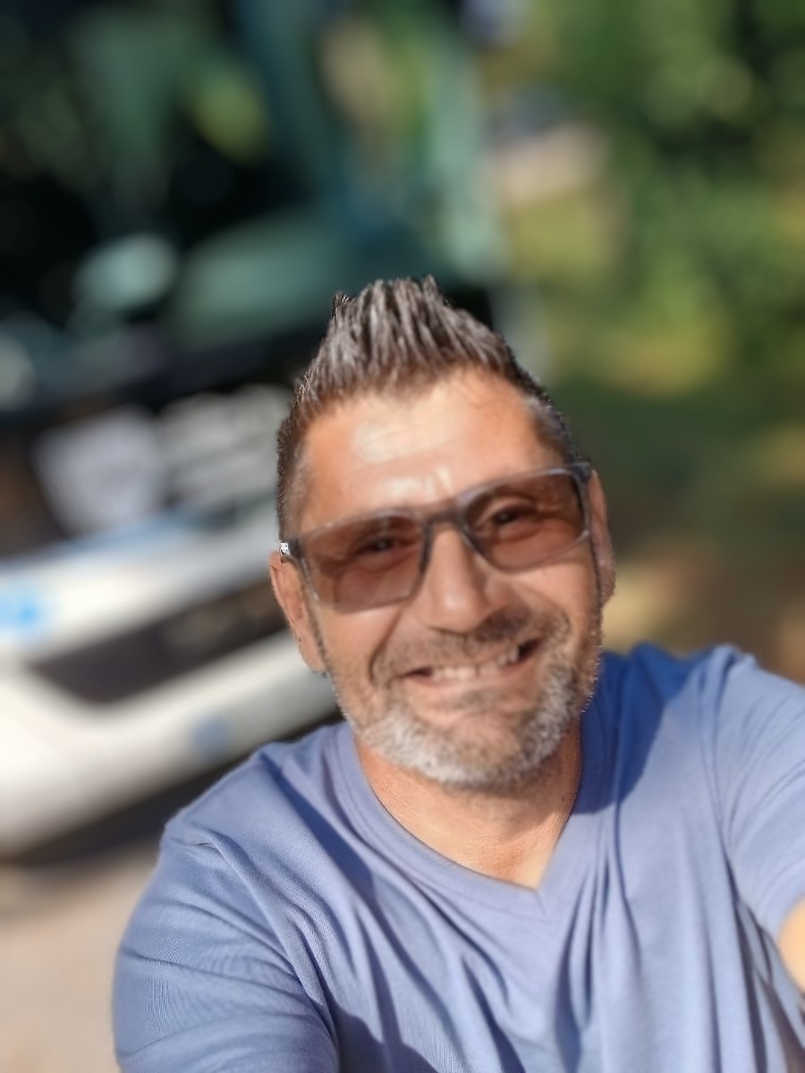 Profil de Messaoud, 51 ans, rencontre gay à Manas