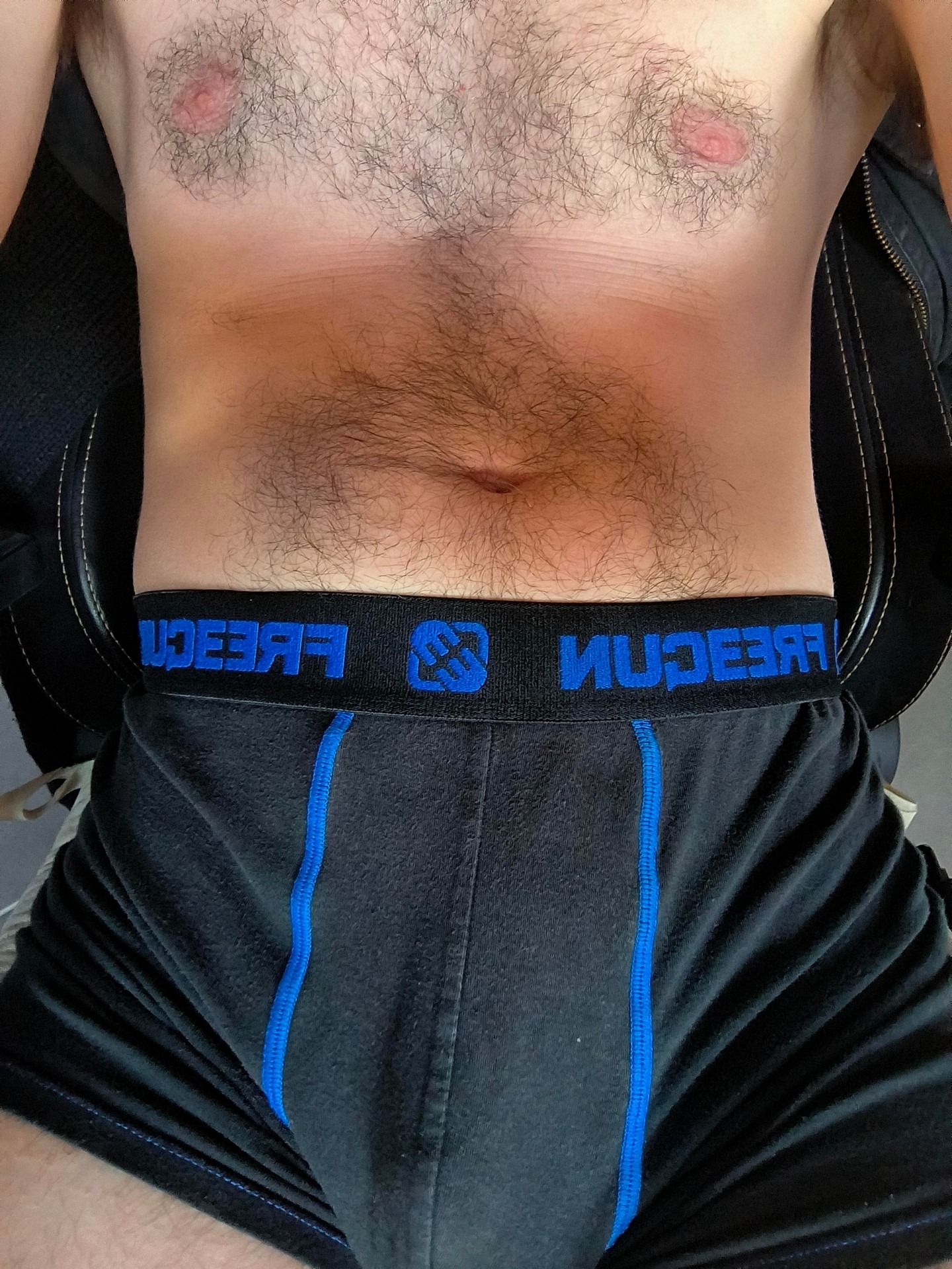 Profil de Loqmane, 42 ans, rencontre gay à Viane