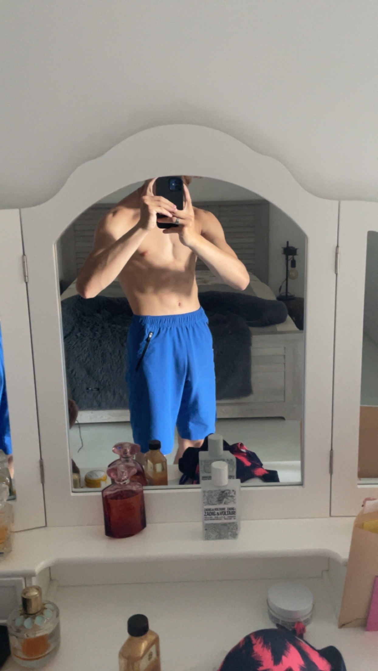 Profil de Ender, 19 ans, rencontre gay à Senots