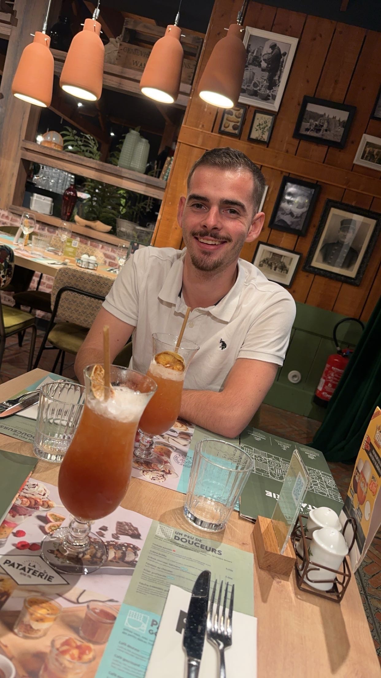 Profil de Abdul, 23 ans, rencontre gay à Dambach