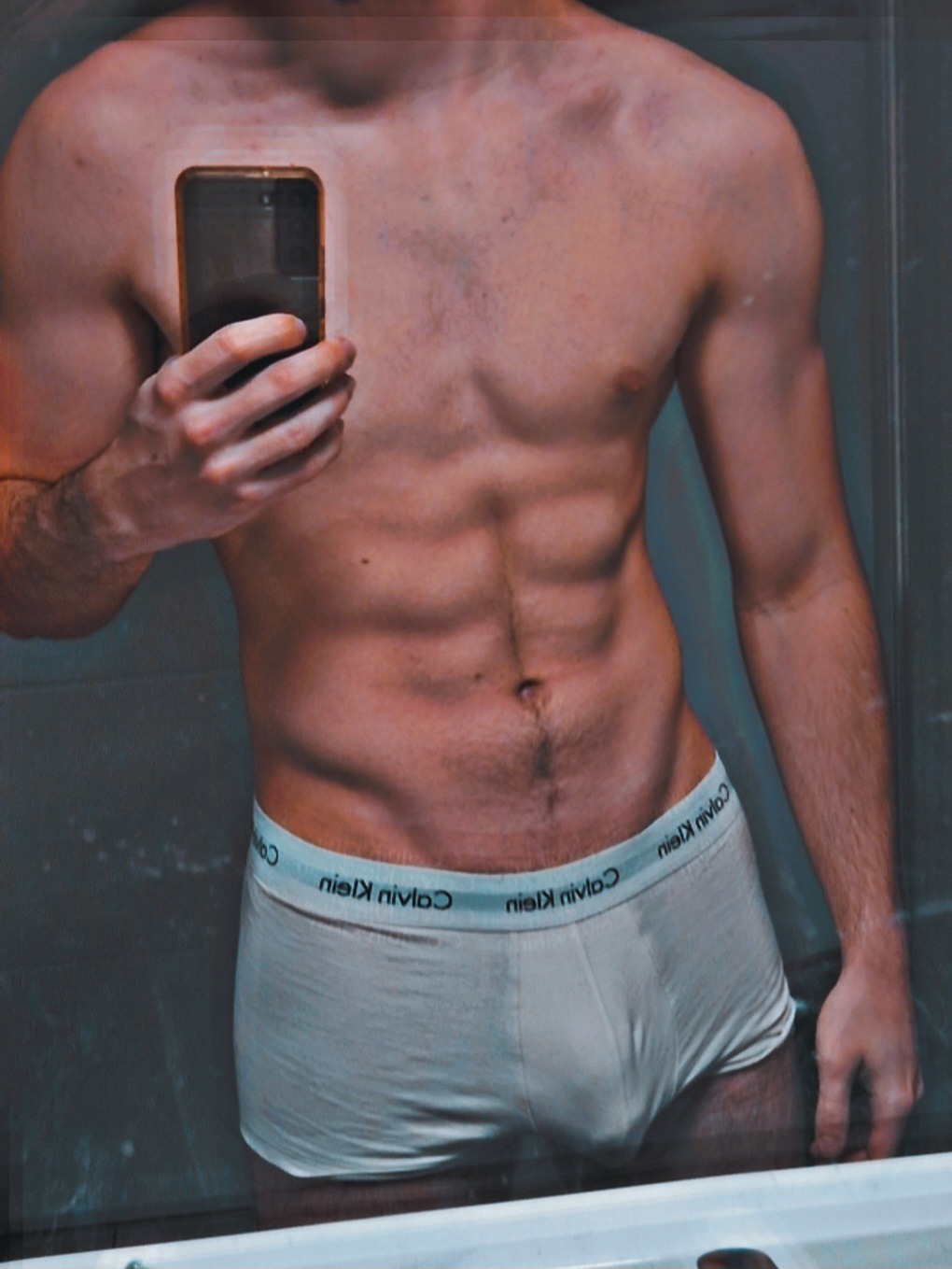 Profil de Senthuran, 23 ans, rencontre gay à LesThons
