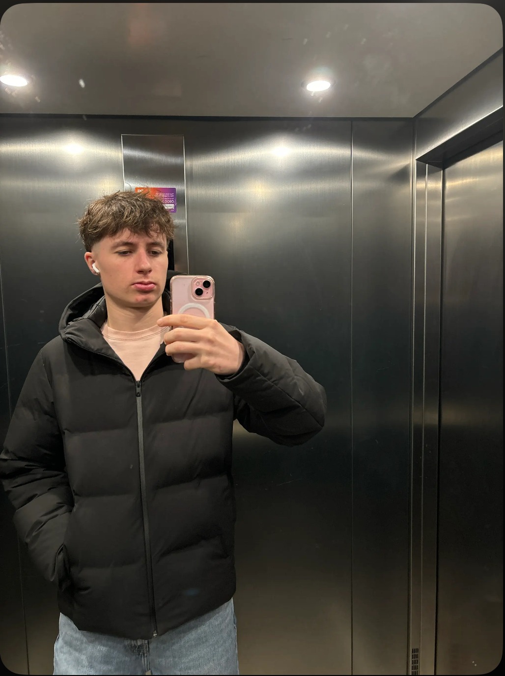 Profil de Nadjim, 21 ans, rencontre gay à Étraye