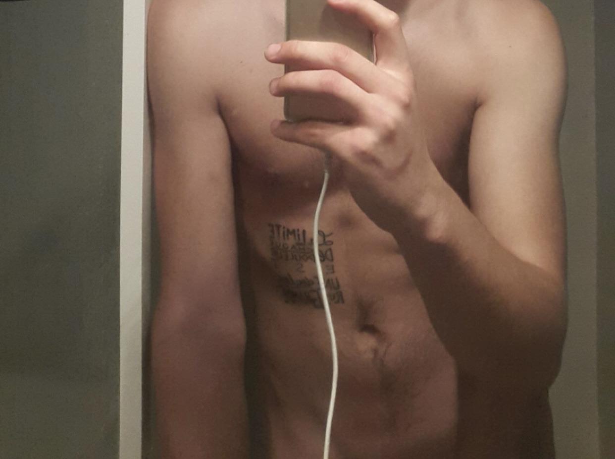 Profil de Iles, 26 ans, rencontre gay à Lormaison