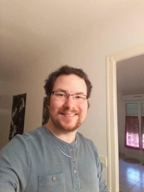 Profil de Zachari, 34 ans, rencontre gay à Comblot