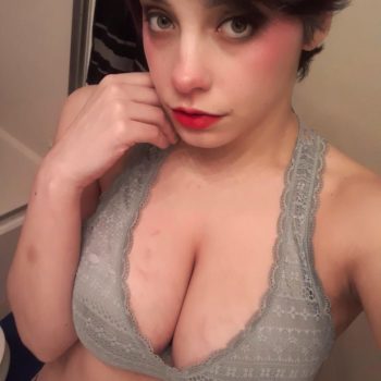 Profil de Melynda, 34 ans, rencontre gay à Tincques