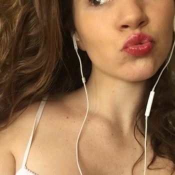 Profil de Naella, 26 ans, rencontre gay à Nassigny