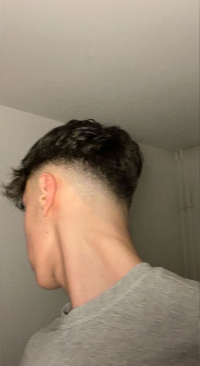 Profil de Irvin, 22 ans, rencontre gay à Lafraye