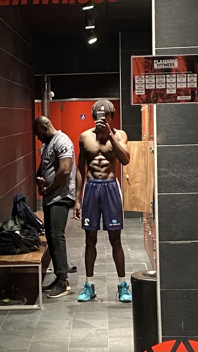 Profil de Marlon, 22 ans, rencontre gay à Attignat