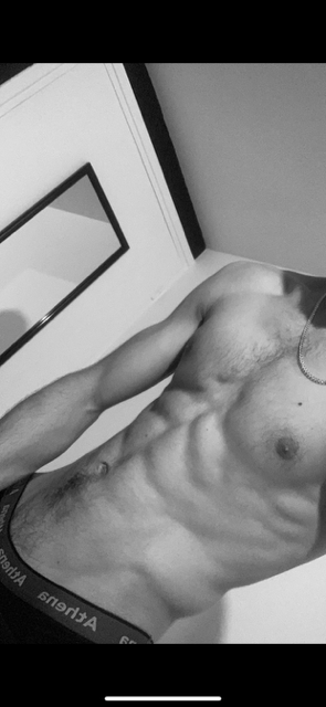 Profil de Shadi, 27 ans, rencontre gay à Châtelblanc