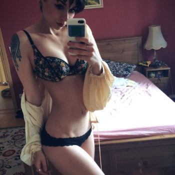 Profil de Jamila, 32 ans, rencontre gay à Nuits