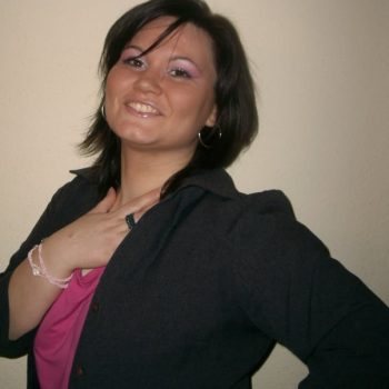 Profil de Nayla, 42 ans, rencontre gay à Rebergues