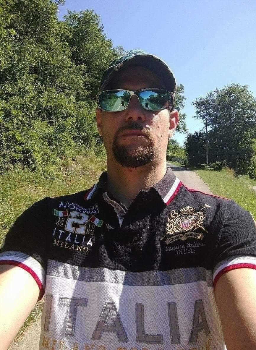 Profil de Gora, 41 ans, rencontre gay à Gincla