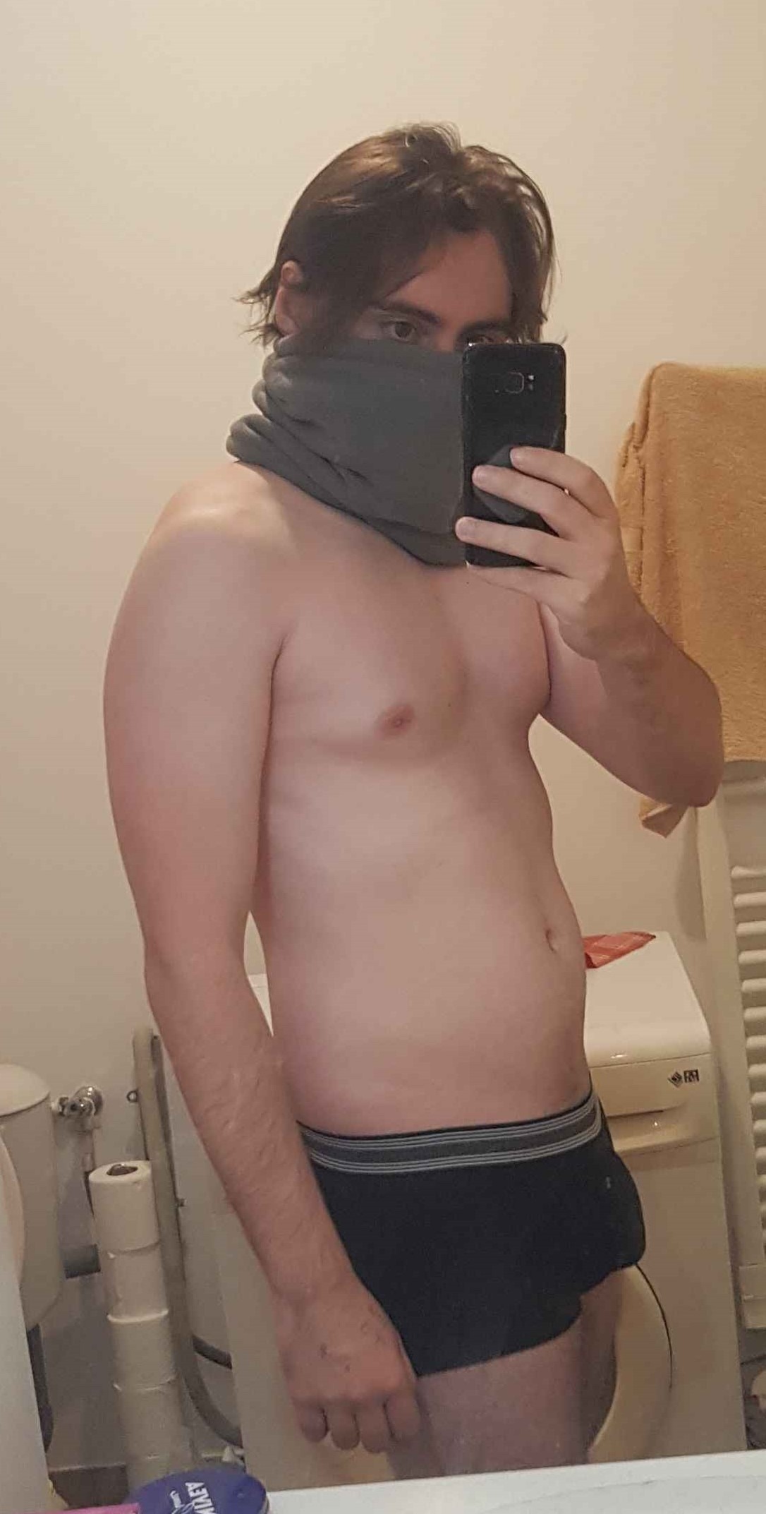 Profil de Mendy, 27 ans, rencontre gay à Vennes