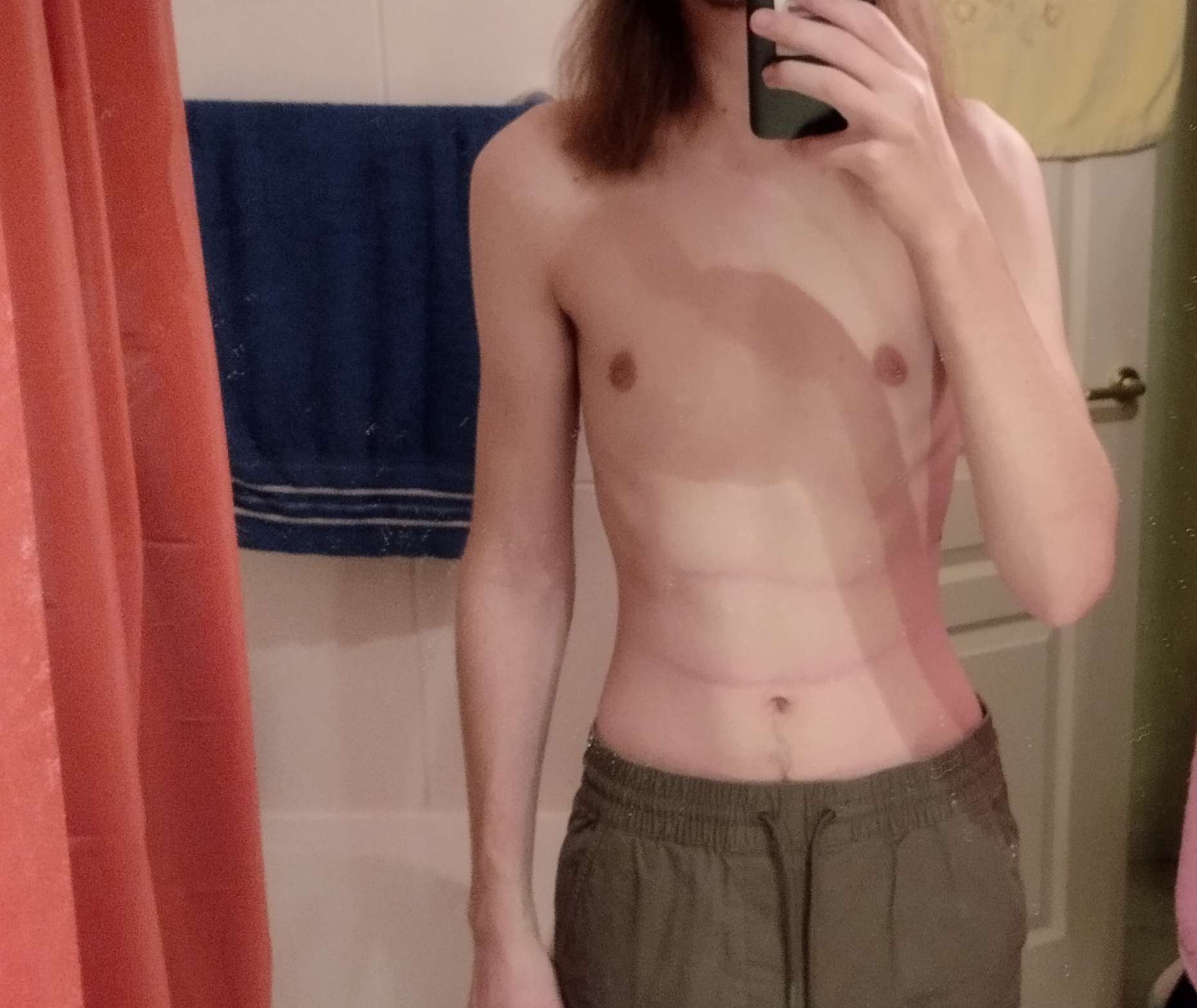 Profil de Pierre-bernard, 20 ans, rencontre gay à LaPomarède