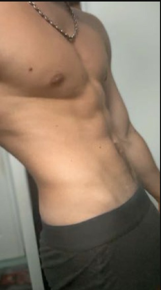 Profil de Liyam, 23 ans, rencontre gay à Lesterps