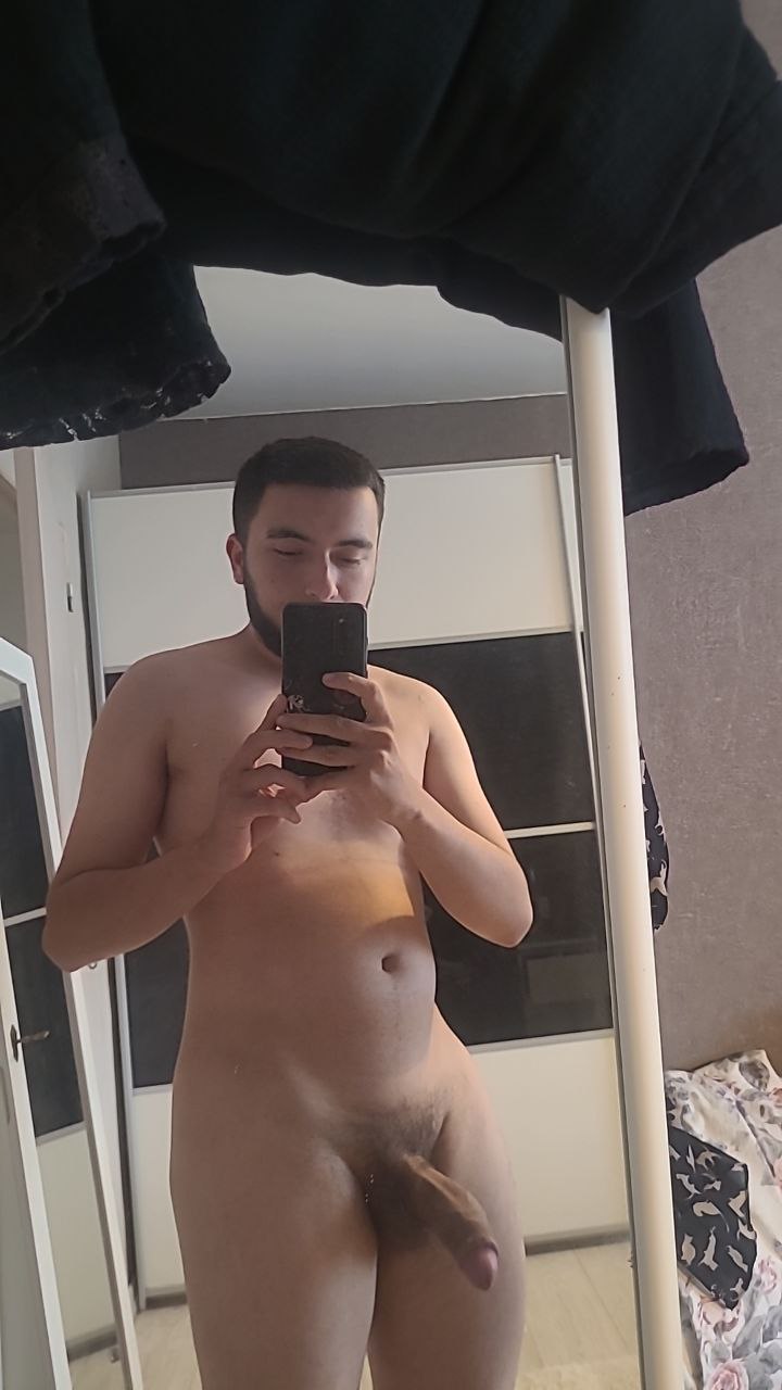 Profil de Darwin, 22 ans, rencontre gay à Samatan