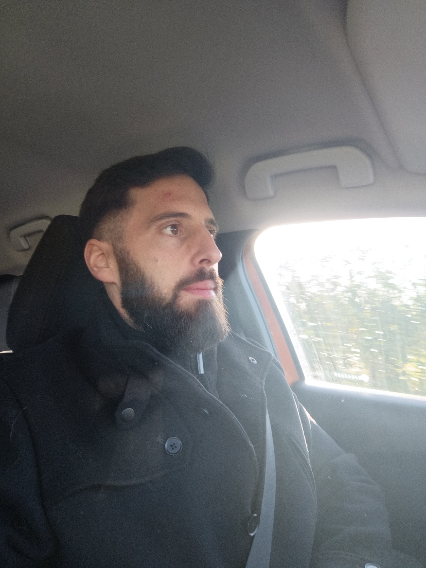 Profil de Clinton, 33 ans, rencontre gay à Caisnes