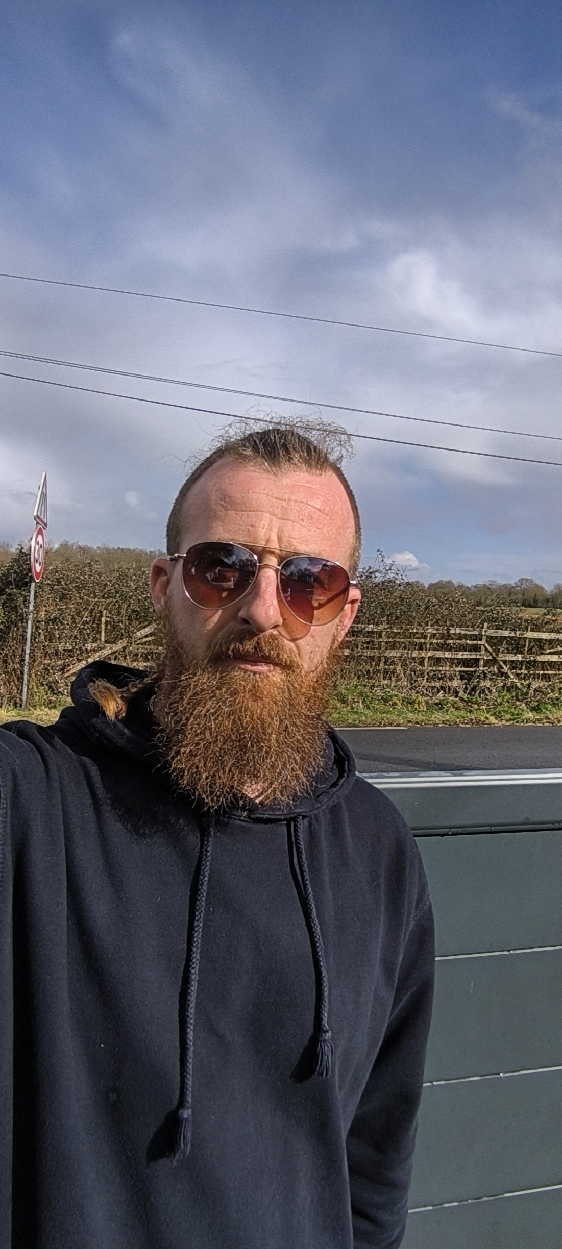 Profil de Lonni, 39 ans, rencontre gay à Thérines