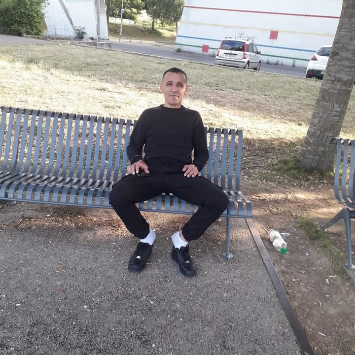 Profil de Valentin, 35 ans, rencontre gay à Sermaize