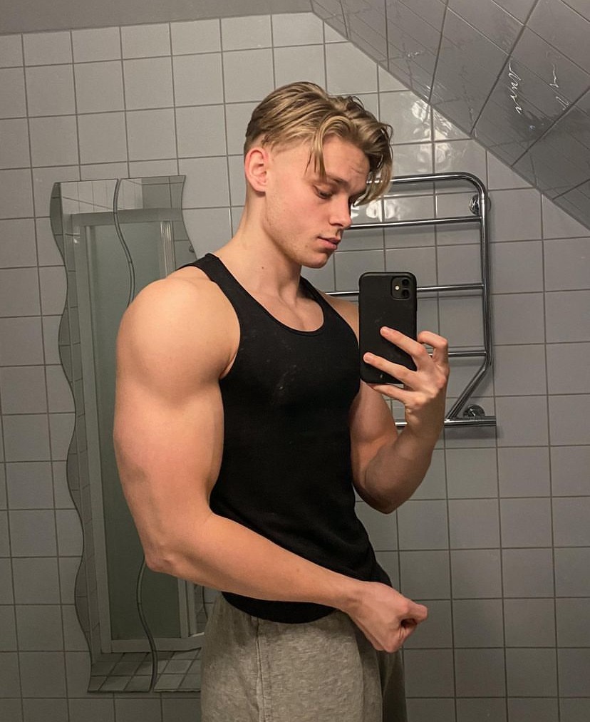 Profil de Heddy, 21 ans, rencontre gay à Riscle