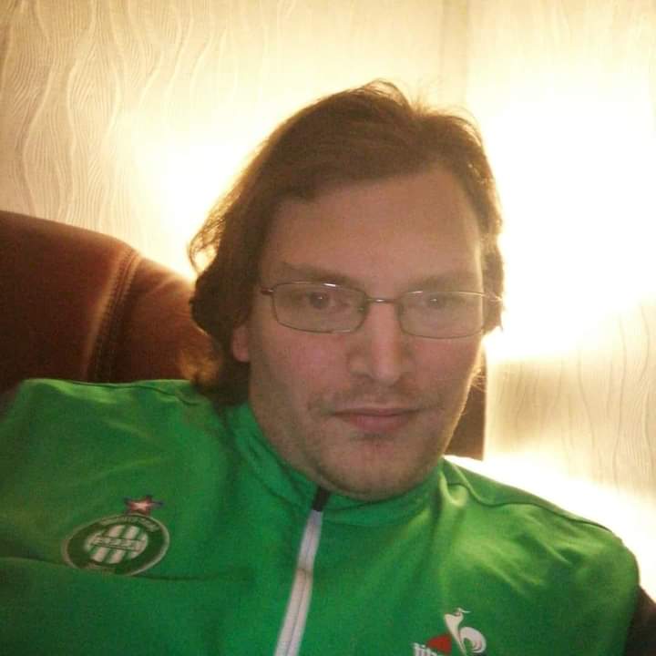 Profil de Thobias, 40 ans, rencontre gay à Brénod