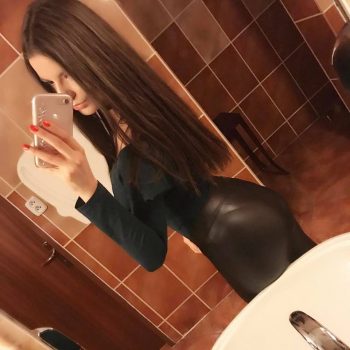 Profil de Tullia, 31 ans, rencontre gay à Wanquetin