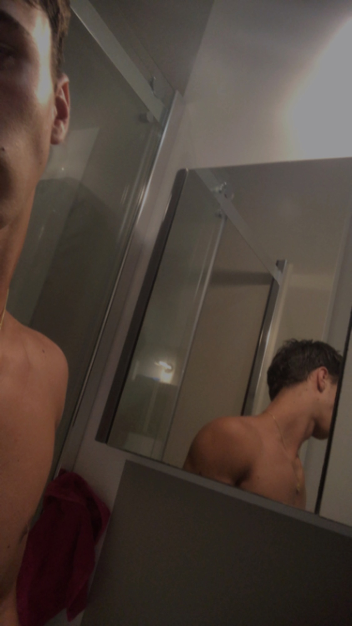 Profil de Jabran, 19 ans, rencontre gay à Godisson