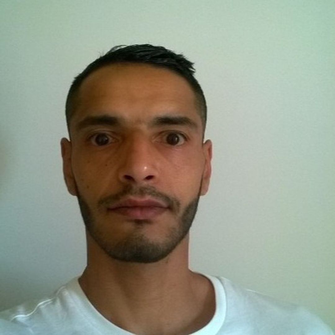 Profil de Moad, 37 ans, rencontre gay à Camembert
