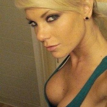 Profil de Ylane, 35 ans, rencontre gay à Sermersheim