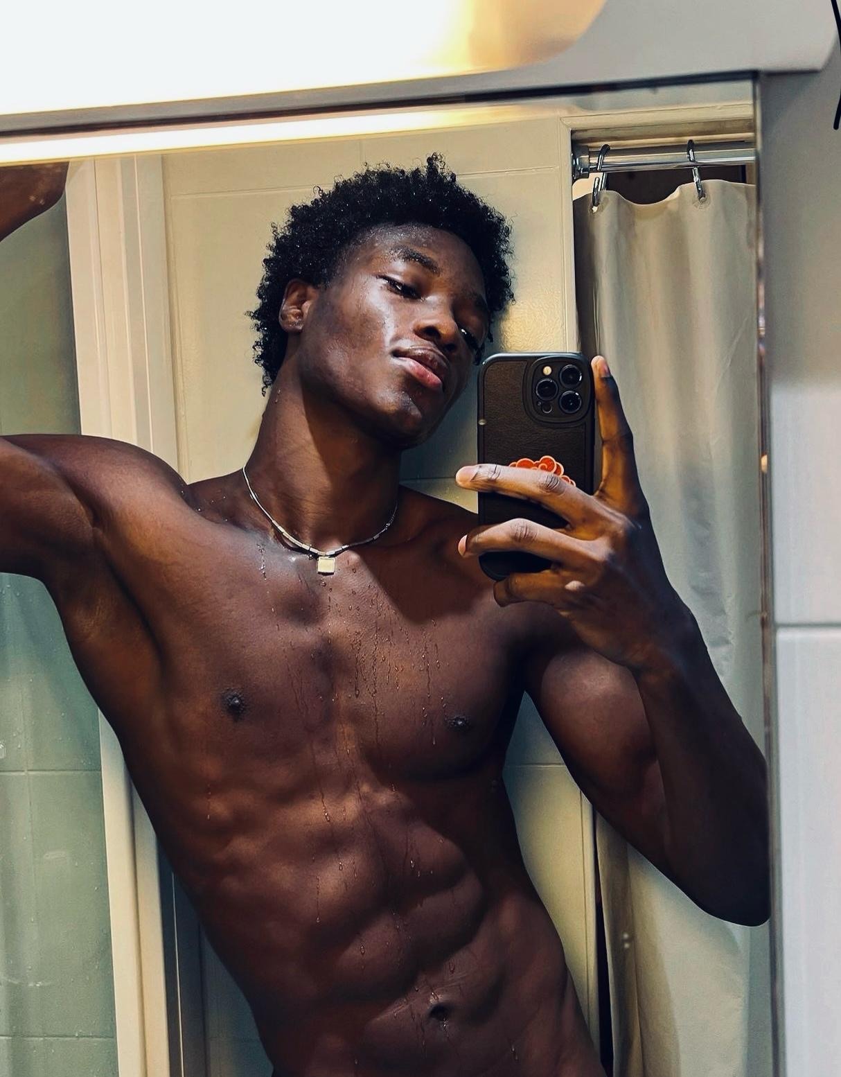 Profil de Kalidou, 29 ans, rencontre gay à Linay