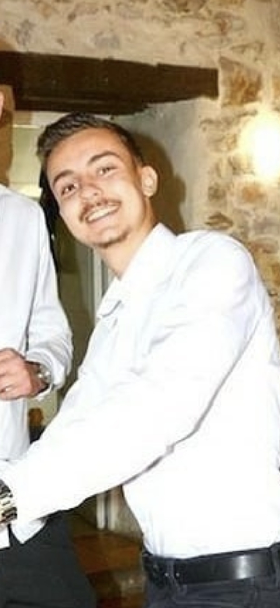 Profil de Helios, 24 ans, rencontre gay à Fraisans