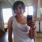 Profil de Venicia, 24 ans, rencontre gay à Thiembronne